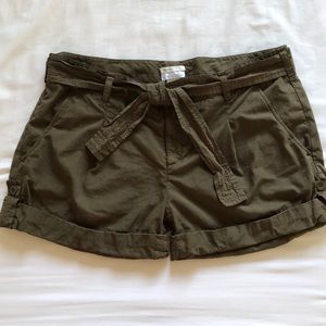 Vince / Pea in the Pod maternity shorts